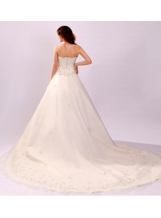 Exquisite Strapless Embroidery Bridal Gown with Chapel Train
