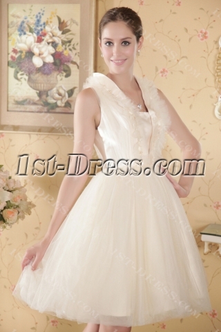 Discount Ivory Puffy Modest Short Bridal Gowns