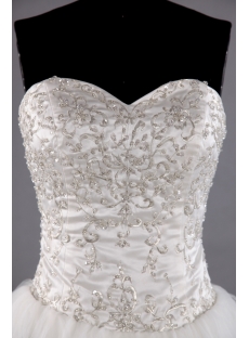Sweetheart Ball Gown Wedding Dresses with Silver Embroidery