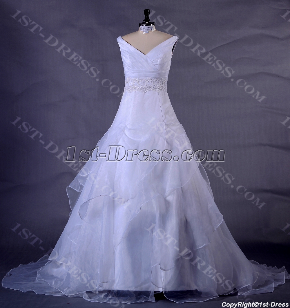 images/201307/big/V-Neckline-A-line-Plus-Size-Bridal-Gown-2398-b-1-1374595364.jpg
