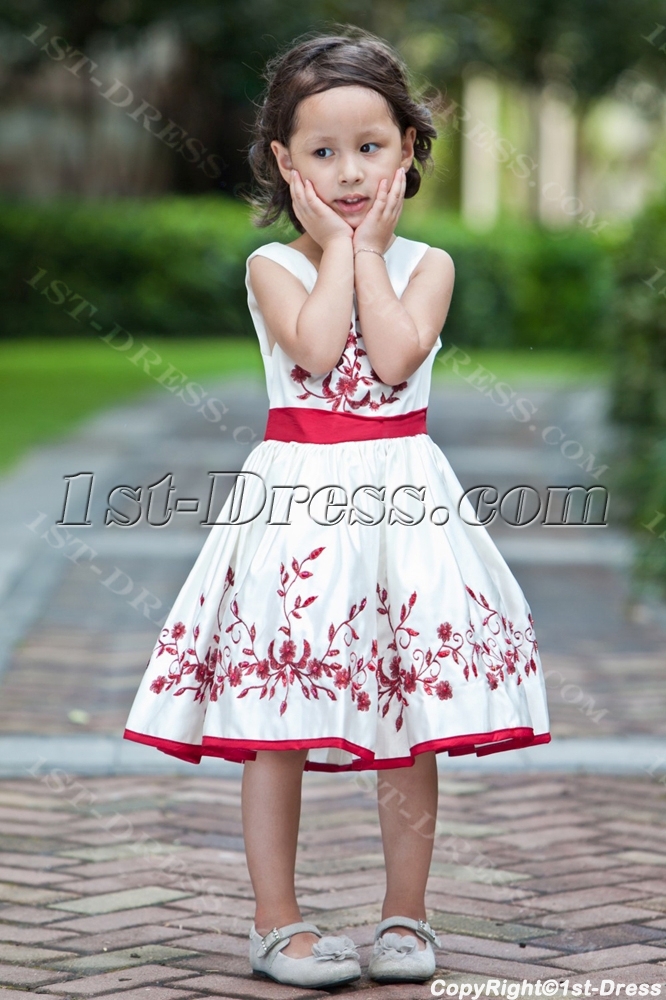 images/201308/big/Burgundy-Embroidery-Cheap-Short-Flower-Girl-Dress-2562-b-1-1375705331.jpg
