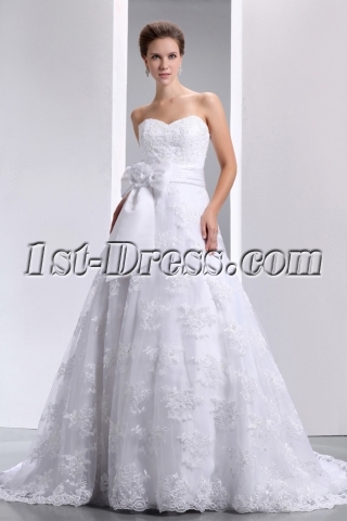 Gorgeous Strapless Sweetheart Lace Wedding Dress with Train