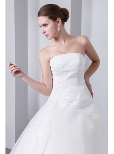 A-line/princess Strapless Chapel Train Satin Wedding Dress