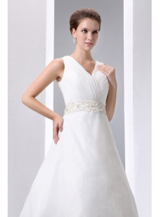 Most Stylish Celebrity Wedding Dresses of 2013 with V-neckline