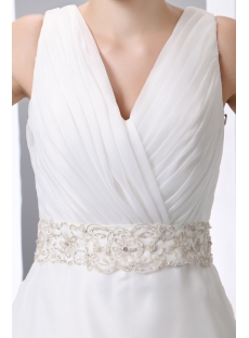 Most Stylish Celebrity Wedding Dresses of 2013 with V-neckline
