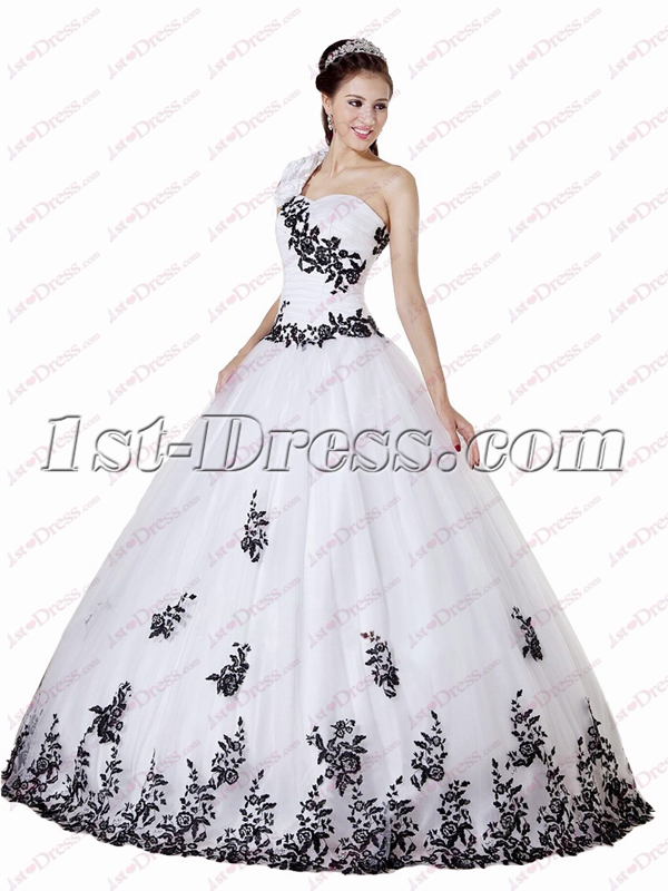 images/201810/big/Beautiful-Black-and-White-One-Shoulder-Quinceanera-Ball-Gowns-2018-4910-b-1-1539061980.jpg